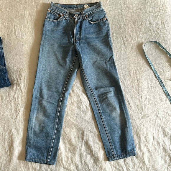 Vintage Levi’s jeans - Picture 2 of 9